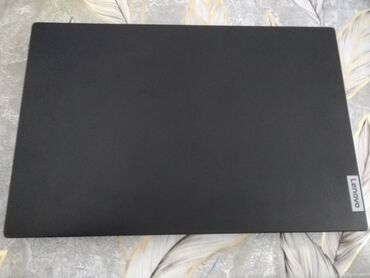 Lenovo: Lenovo 15.6 ", Intel Core i5, 512 GB — 1