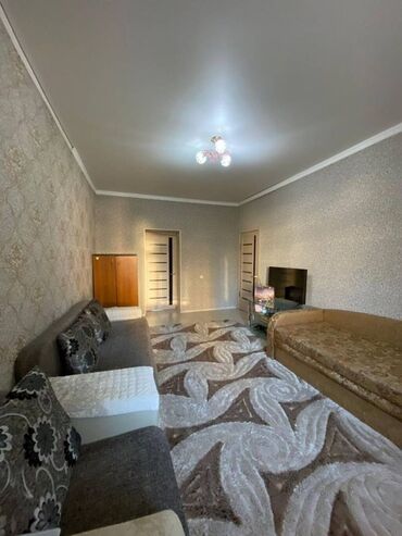 купить квартиру бишкек центр: 3 комнаты, 69 м², Сталинка, 3 этаж, Евроремонт