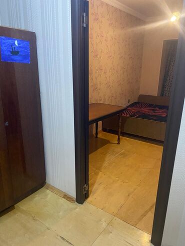 Uzunmüddətli kirayə mənzillər: Mənzil Təcili Kirayə Verilir! Bina 9-mkr Sona — 7