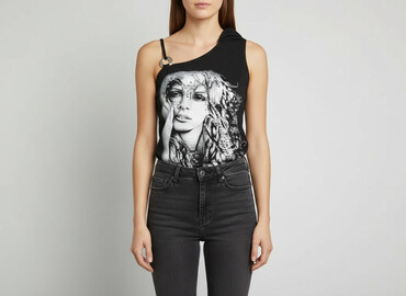 butterfly t shirty: Women`s top, size S