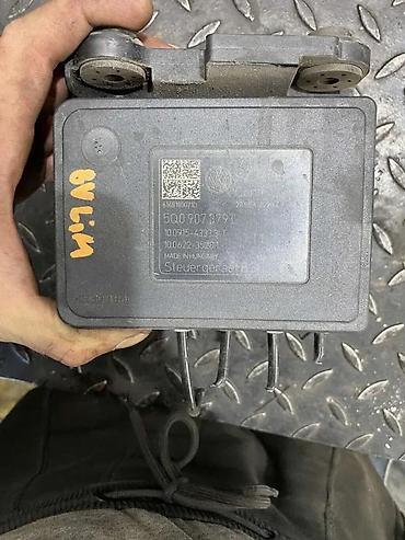 baterijski: AUDI VW ABS MODUL 5Q0907379L 5Q0614517K | audi delovi zemun — 1