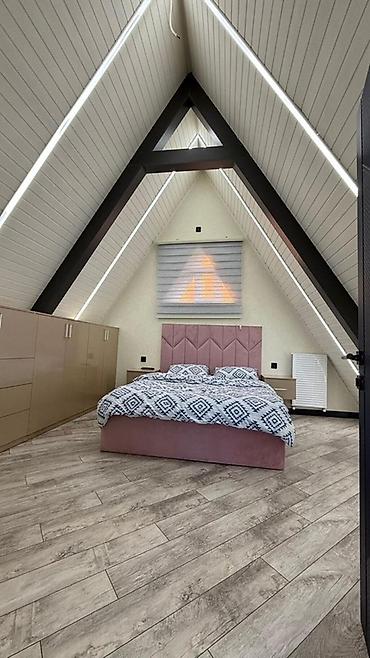 Günlük kirayə evlər: A-Frame tipli müasir bağ evi – hovuzlu - Memarlıq: Üçbucaq formalı — 11