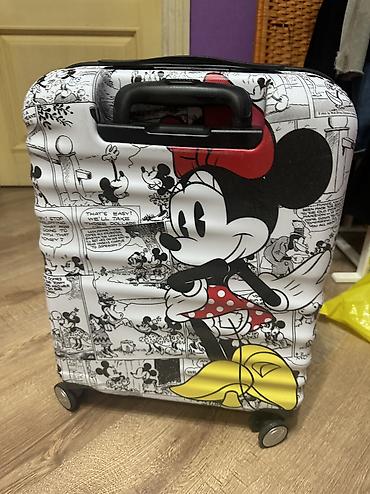 детские чемоданы: Детский/подростковый чемодан на колёсиках с дизайном Minnie Mouse. - — 1