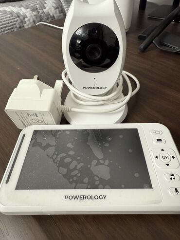 Радионяни: Радио-няня Powerlogy Smart Cam с двусторонней аудиосвязью и