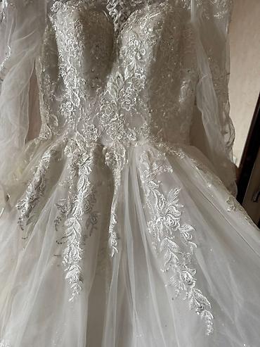 Личные вещи: Свадебное платье, One size, С корсетом, Фатин, Пышное, Кружево, Б/у — 6