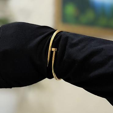 Браслеты: Женские браслеты успейте купить на 8 марта💐🌺 Идея подарка и стильный — 1