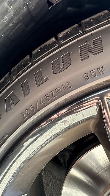 sailun teker: BMW üçün orijinal qara yüngül lehimli disklər və yay təkərləri dəsti — 5