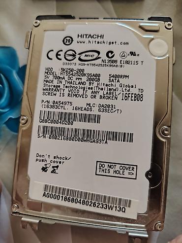 predator helios 300: Hitachi 2.5 320GB 7200 RPM. healt 88% - notebook 25manat Hitachi — 3