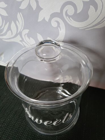 Ostalo posuđe: Bombonijera nova veca,staklena Nemacka. Nova,sve na njoj odsjaj od — 10