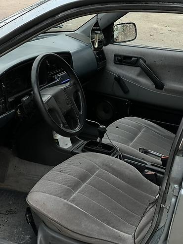 Volkswagen: Volkswagen Passat: 1988 г., 1.8 л, Механика, Бензин, Седан — 4
