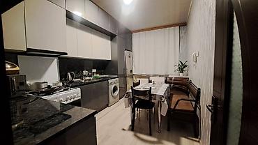 Mənzillər: 8-ci kilometr, 3 otaqlı, Yeni tikili, m. Neftçilər, 105 kv. m — 3