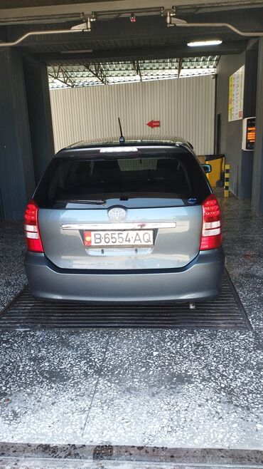 авто легковой: Toyota WISH: 2003 г., Автомат, Бензин