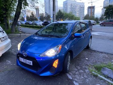 масло toyota: Toyota Prius: 2016 г., 1.5 л, Автомат, Электромобиль, Хэтчбэк
