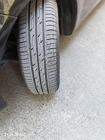 Kia: Kia Rio: 1.4 l | 2006 il Sedan — 18