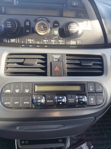 Honda: Honda Odyssey: 2005 г., 3.5 л, Автомат, Газ, Минивэн — 8