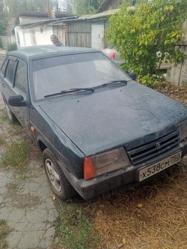 срочно срочно продам: ВАЗ (ЛАДА) 2109: 1993 г., 1.5 л, Механика, Бензин, Хэтчбэк