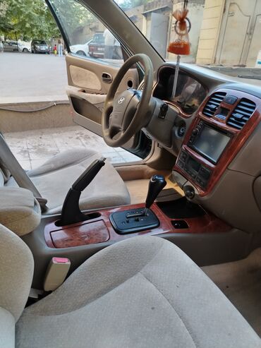 Hyundai: Hyundai Sonata: 2 l | 2001 il Sedan — 20