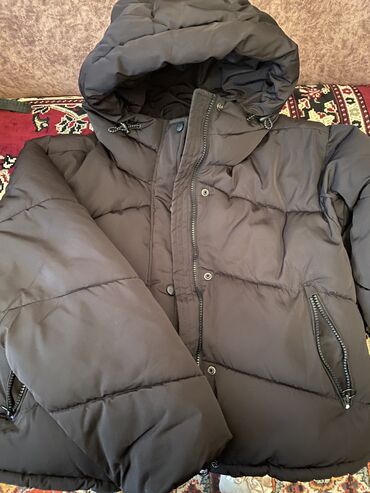 кожа куртка: Женская куртка Pull and Bear, XS (EU 34), цвет - Черный