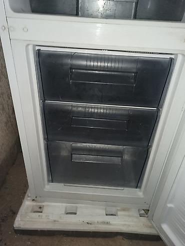 mini refrigerator: Холодильник Indesit, двухкамерный, белый. Иштейт, чалыныздар — 3