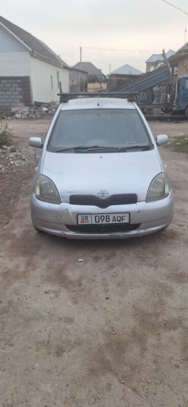 Toyota: Toyota Vitz / Platz / Yaris / Echo: 2000 г., 1 л, Автомат, Бензин, Хэтчбэк