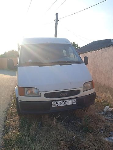 mercedes 208 d: Yük və sərnişin daşınması üçün ağ rəngli mikroavtobus - Korpus: uzun — 5