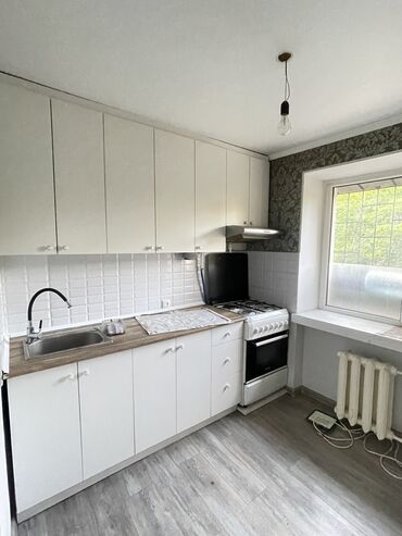 аренда точки: 3 комнаты, 56 м², Хрущевка, 2 этаж, Косметический ремонт