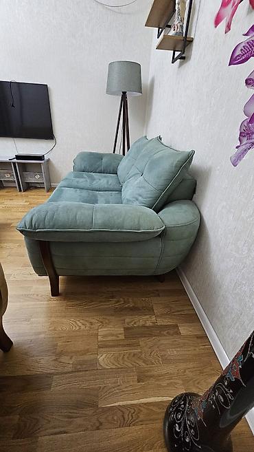 divan saloglu: Divan SALOGLU fabrik malidir Derinlik 1mt Uzunu 175.sm Qiymet 250 azn — 4