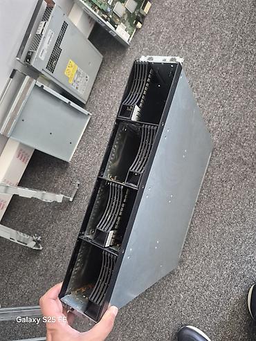 Korpuslar: IBM System Storage DS3400 professional server storage sistemi satılır — 16