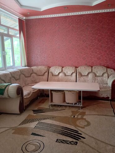 мягкий мебель: Угловой диван, цвет - Бежевый, Б/у