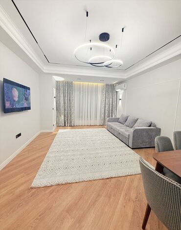 Долгосрочная аренда квартир: 3 комнаты, Риэлтор, Без подселения, С мебелью полностью — 10