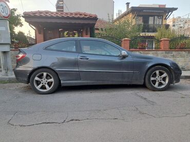 Transport: Mercedes-Benz C-Class: 2.2 l | 2005 year Coupe/Sports