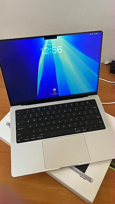 apple macbook air fiyat: Macbook gündalik istifada olunub cızığı yoxdur xırda yerlarinda var — 1
