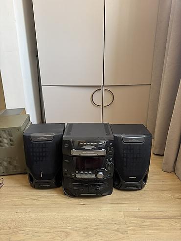 сд плеер: Музыкальный центр Panasonic (мини-система) с двумя акустическими — 1