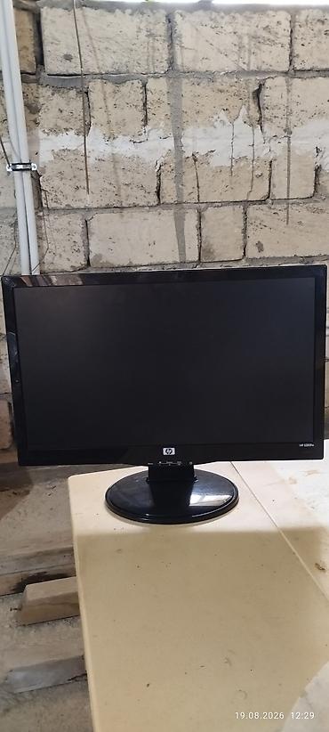 mi 17 pro: Monitorlar ölçüləri 15, 17, 19, 20, 22 inc say var əgər power və vga — 5