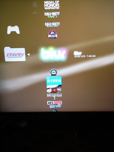 PS3 (Sony PlayStation 3): PlayStation 3 Modelidir 49 oyunlu 2 joystick ilə kabelləri hamısı var -da lalafo.az — 19 PS3 (Sony PlayStation 3): PlayStation 3 Modelidir 49 oyunlu 2 joystick ilə kabelləri hamısı var — 19