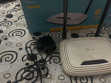 Modemlər və şəbəkə avadanlıqları: TP-Link TL-WR841N – 300Mbps Wireless N Router. - Sürət: 300 Mbps — 3