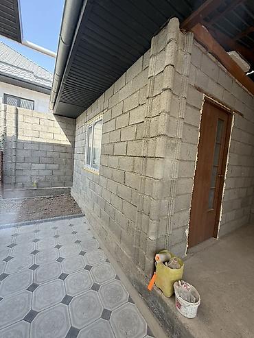 Продажа коттеджей и домов: 5 комнат, 130 м², 4 соток, Бишкек, Оскон-ордо ж/м Собственник — 15