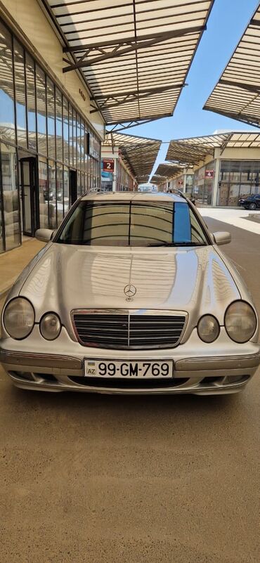 Mercedes-Benz: Mercedes-Benz 270: 2.7 l | 2001 il