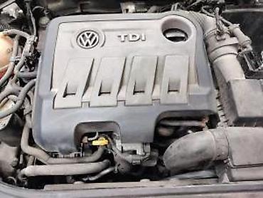 Pasat b7 poklopac motora 2.0 TDI 140 KS. Pasat b7 poklopac motora 2.0