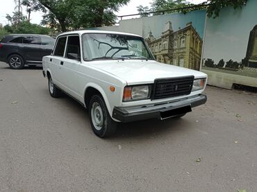 çaşqa feredo: VAZ (LADA) 2107: 1.6 l | 2003 il 9500 km Sedan