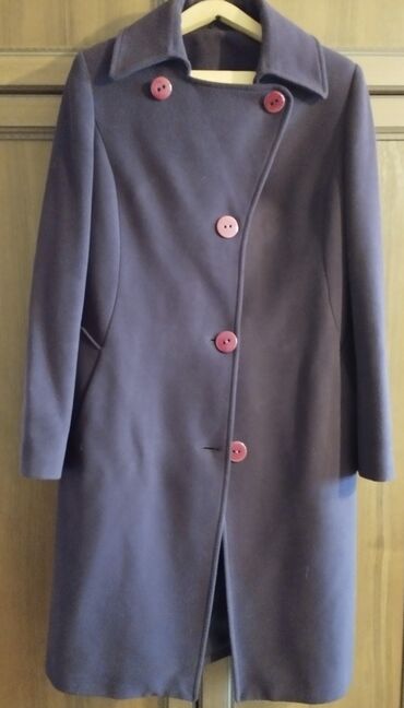 Пальто: Женские полупальто и пальто (несколько моделей) 1) Темно‑зеленое — 6