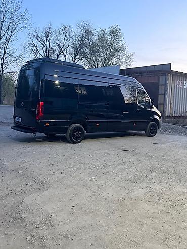 Пассажирский бус на заказ: Mercedes-Benz Sprinter — Ваш идеальный выбор для деловых встреч и — 3