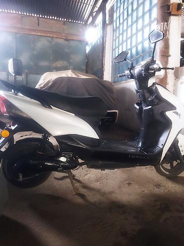 en ucuz elektrikli scooter: LUYUAN elektrik skuter - Rəng: ağ/qara gövdə, idman üslublu dizayn — 1