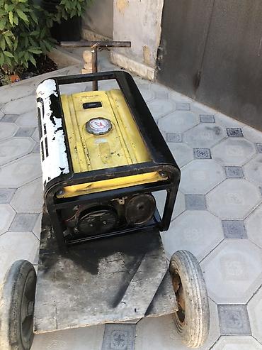 xalca satmaq: Benzinli elektrik generatoru - Portativ model, metal karkaslı - Üst — 2