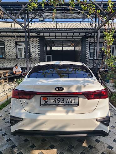 авто вит: Kia Cerato: 2021 г., 1.6 л, Автомат, Бензин, Седан — 4