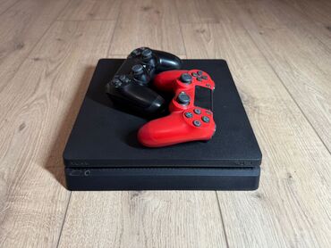 playstation 4 irsad: Ev şəraitində və çox az istifadə edilib. İdeal vəziyyətdə.2 orginal
