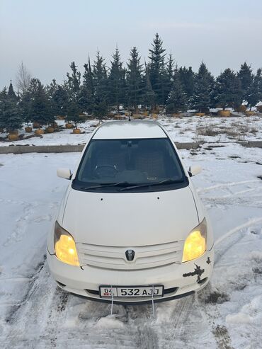 Toyota: Toyota ist: 2003 г., 1.3 л, Автомат, Бензин, Хэтчбэк