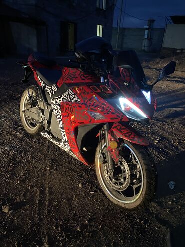 yamaha r1 цена бишкек: Спортбайк Yamaha, 200 куб. см, Электро, Взрослый, Б/у