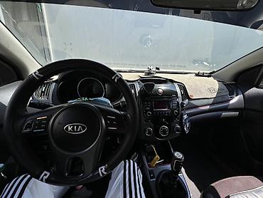киа 3: Kia Cerato: 2010 г., 1.6 л, Механика, Бензин, Купе — 4