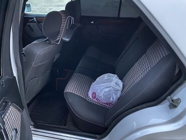 Mercedes-Benz: Mercedes-Benz E-Class: 1993 г., 2 л, Механика, Бензин, Седан — 14